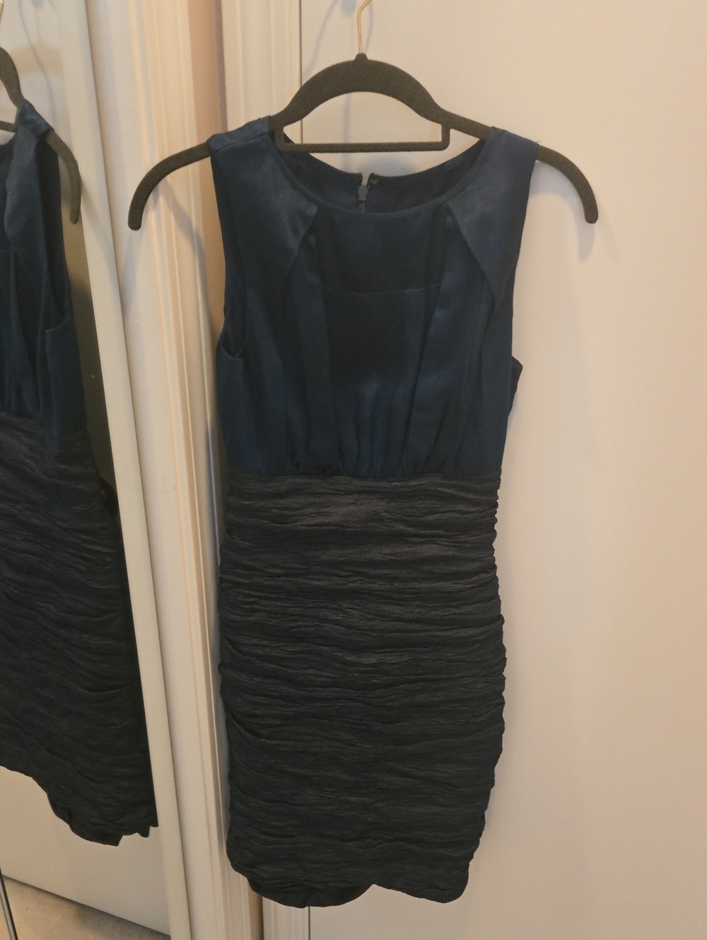 Nicole Miller Navy Blue Sleeveless Ruched Waist Sheath Dress